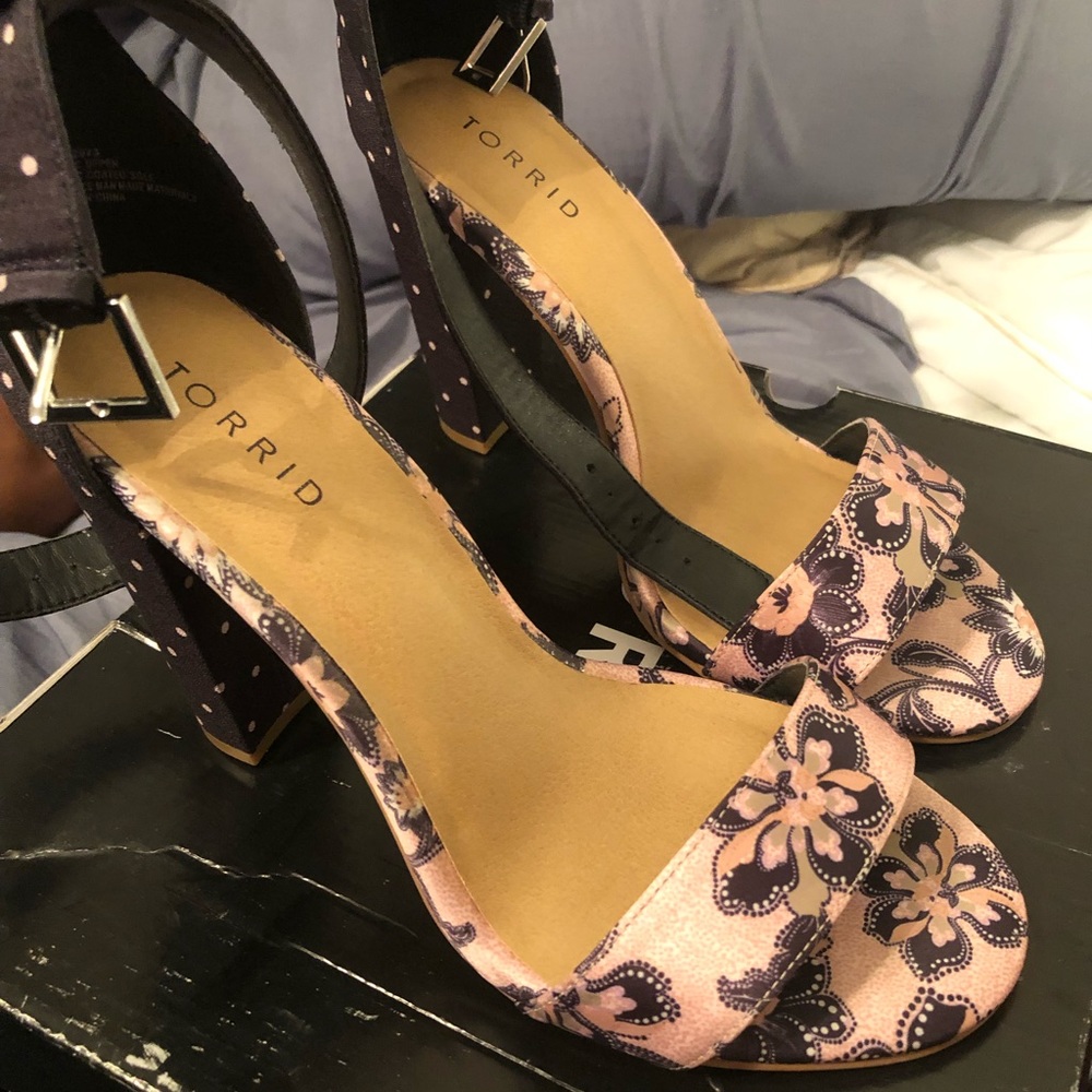 Polka dot heels